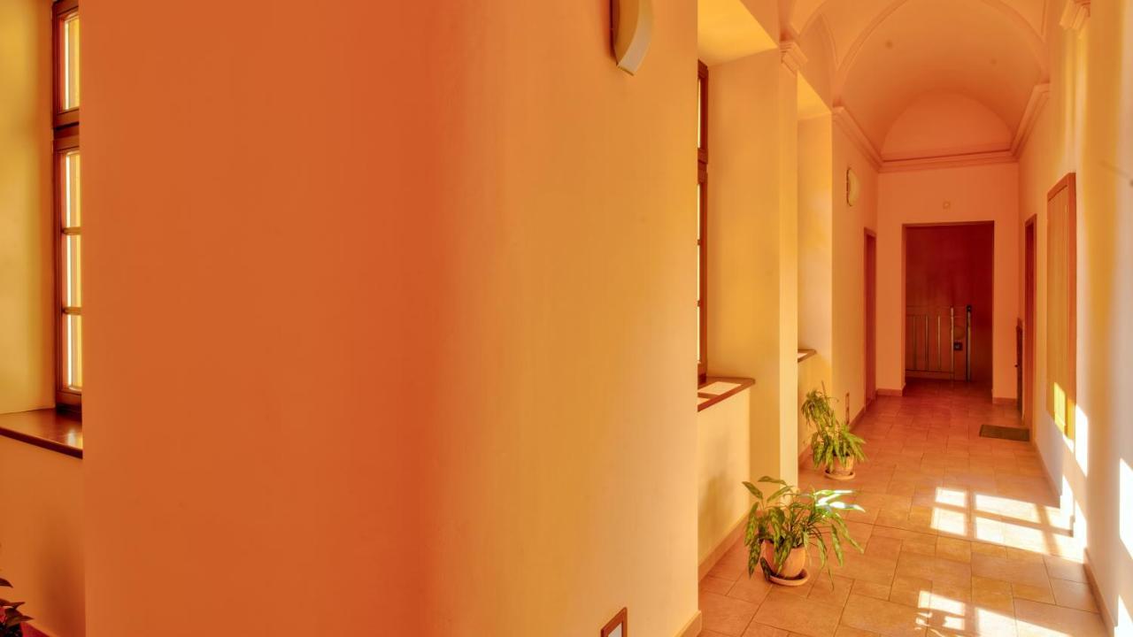 Hradec Králové Boromeum Residence المظهر الخارجي الصورة