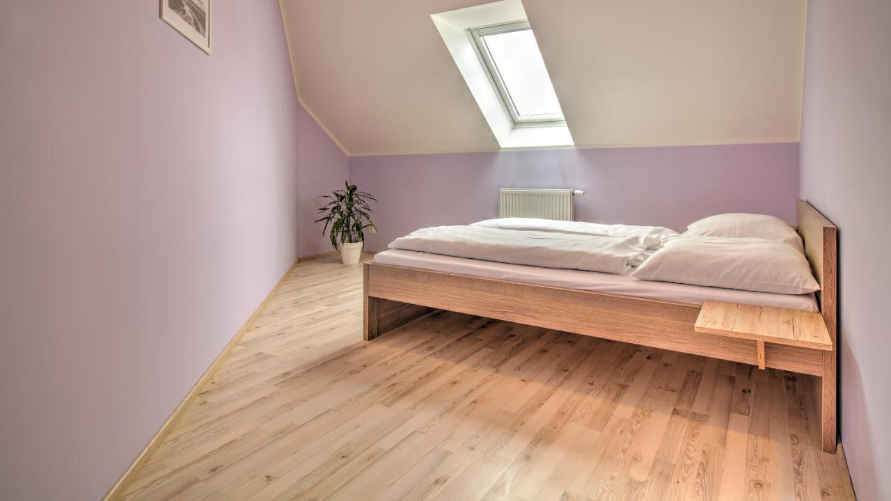 Hradec Králové Boromeum Residence المظهر الخارجي الصورة